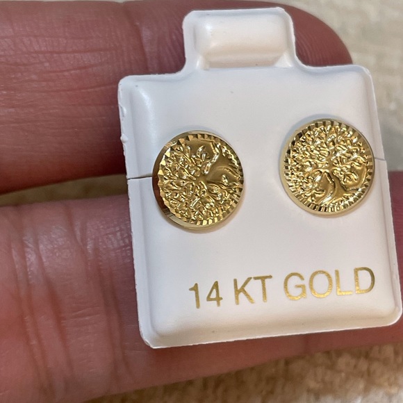 Solid Yellow Gold 14 Karat Tree of Life Earring - Picture 6 of 7